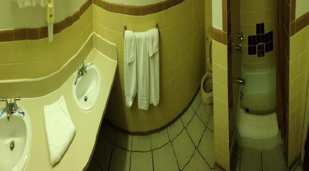 Chateau Motor Lodge Grand Island Zimmer foto
